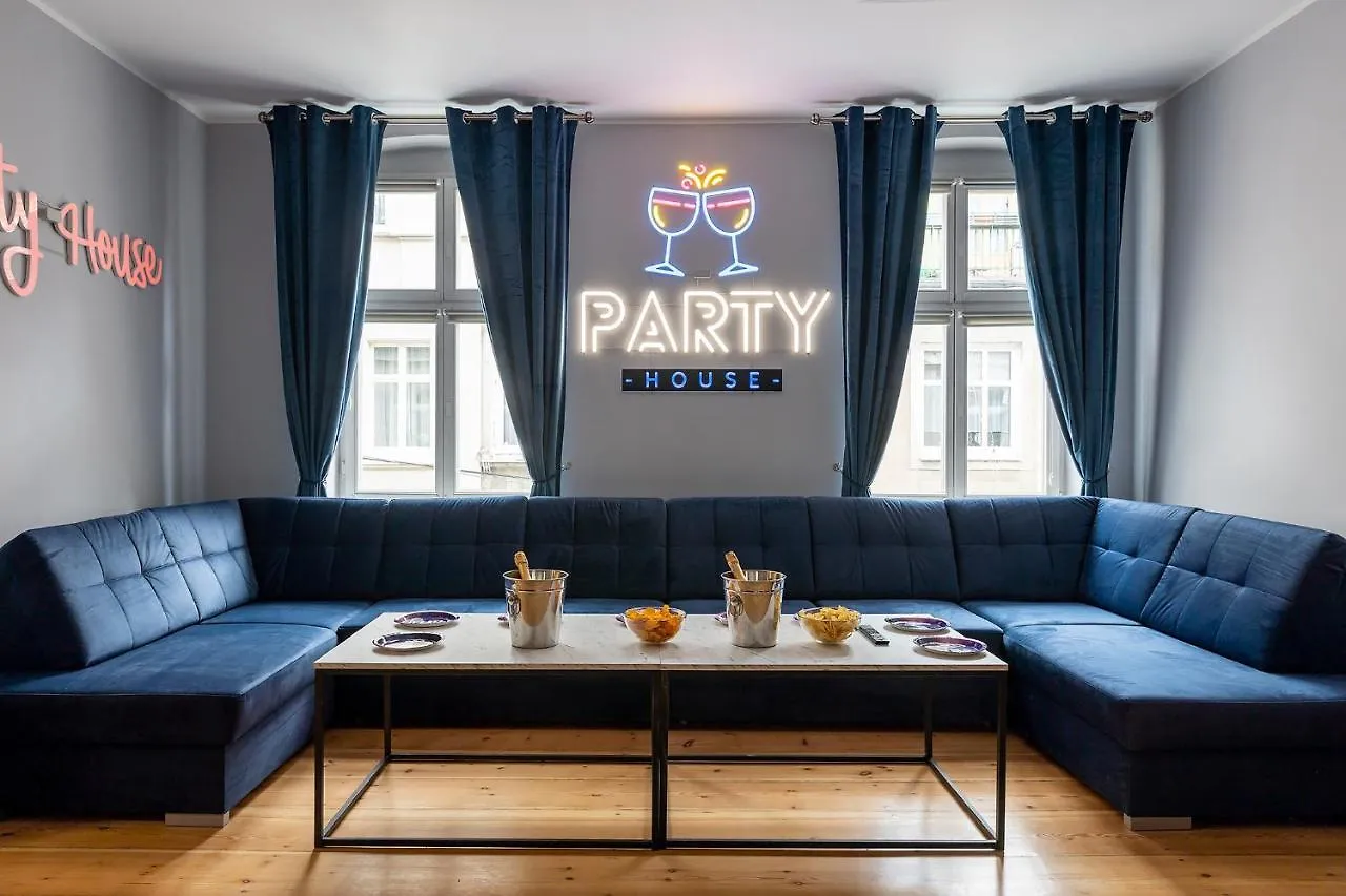 Apartament #PartyHouse Poznań 0*,