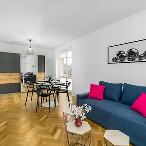 Premium Grunwaldzka By Renters Apartament